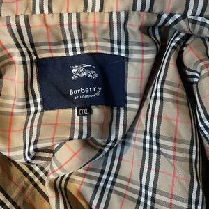 Burberry trench coat women’s